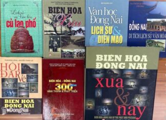 Những trang sách Đồng Nai - Tác giả: Tiểu Mai
