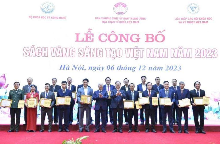 Sach vang Sang tao Viet Nam 2 min - 79 công trình khoa học được ghi danh trong Sách vàng Sáng tạo Việt Nam năm 2023