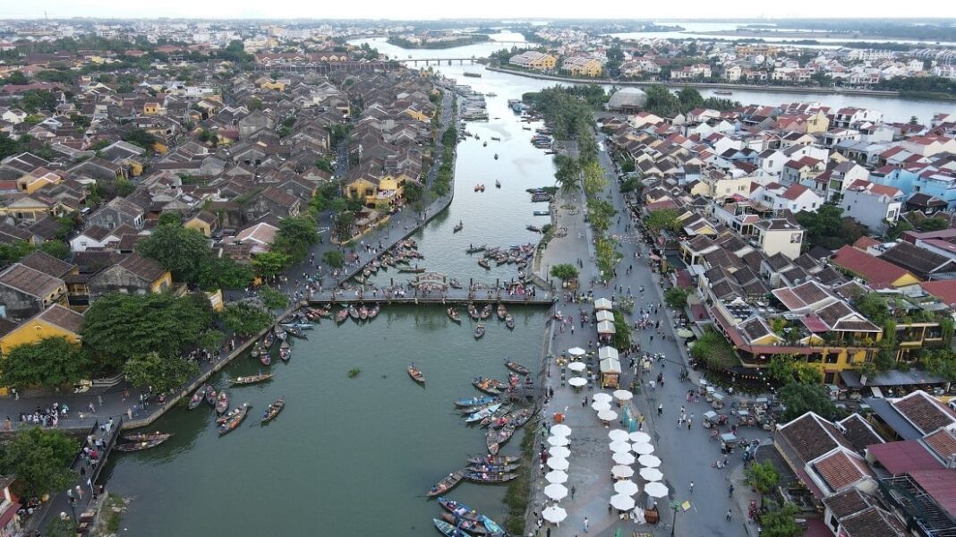 Kinh tế biển giúp Quảng Nam, Quảng Ngãi phát triển bền vững