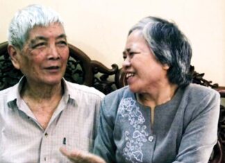 Việt Phương - Sự thống nhất hai trong một - Tác giả: Hoài Nam