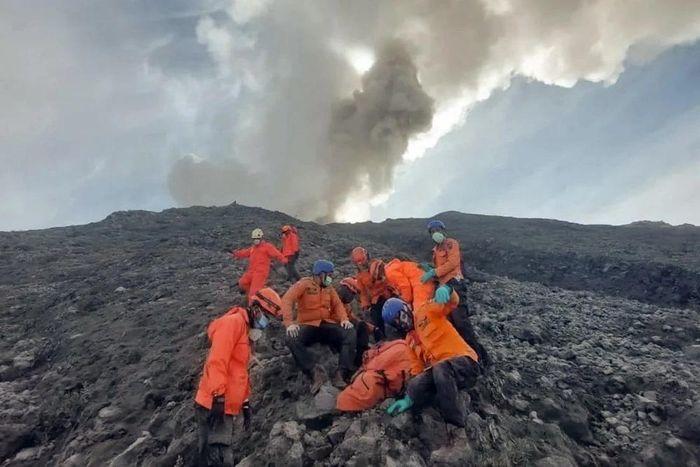 Vu nui lua phun trao o Indonesia - Vụ núi lửa phun trào ở Indonesia: Chấm dứt hoạt động tìm kiếm và cứu hộ