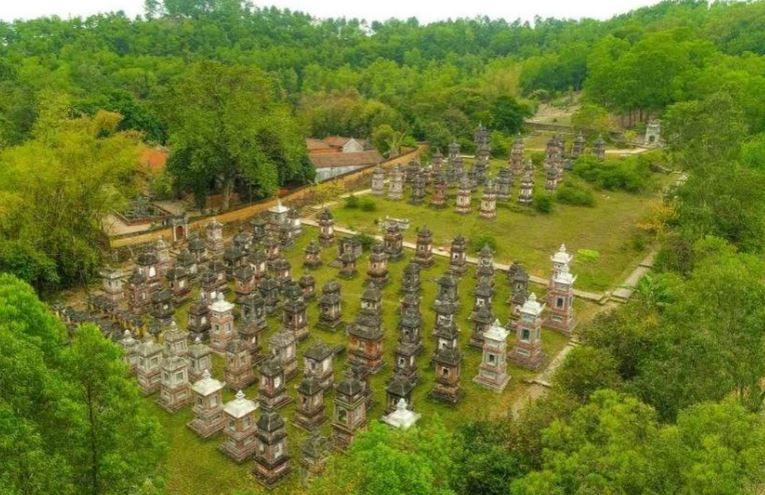 chua Bo Da 2 min - Về Bắc Giang, ghé thăm danh lam cổ tự Bổ Đà với vườn tháp lớn nhất cả nước