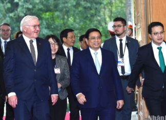 Thủ tướng Phạm Minh Chính đón và hội kiến Tổng thống Cộng hòa Liên bang Đức Frank-Walter Steinmeier Thủ tướng Phạm Minh Chính đón và hội kiến Tổng thống Cộng hòa Liên bang Đức Frank-Walter Steinmeier