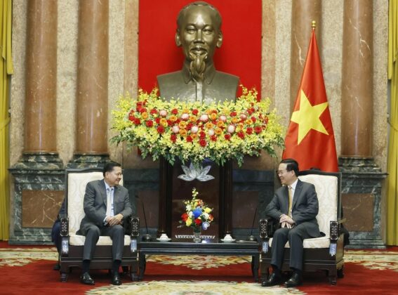 2 min 7 567x420 - Chủ tịch nước Võ Văn Thưởng tiếp Phó Thủ tướng Chính phủ Campuchia Neth Savoeun