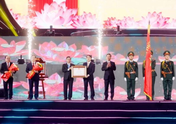 4 min 1 596x420 - Chủ tịch nước Võ Văn Thưởng dự Lễ Kỷ niệm 20 năm thành lập tỉnh Hậu Giang