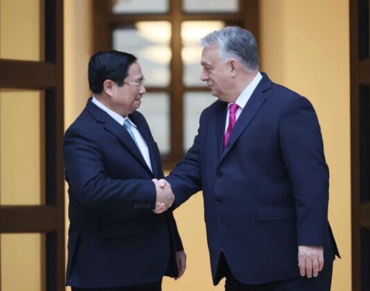 4 min 23 534x420 - Thủ tướng Phạm Minh Chính hội đàm với Thủ tướng Hungary Viktor Orban