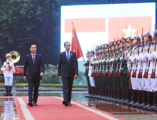 5 min 13 551x420 - Chủ tịch nước đón Tổng thống Indonesia thăm cấp Nhà nước tới Việt Nam