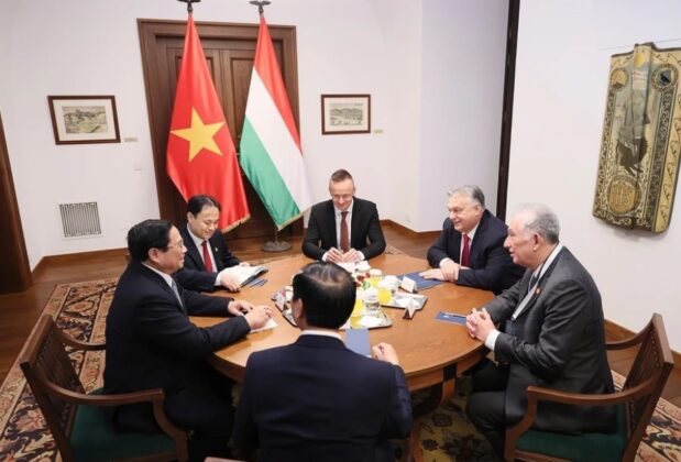 5 min 22 619x420 - Thủ tướng Phạm Minh Chính hội đàm với Thủ tướng Hungary Viktor Orban