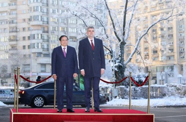 5 min 26 640x420 - Lễ đón Thủ tướng Chính phủ Phạm Minh Chính thăm chính thức Romania