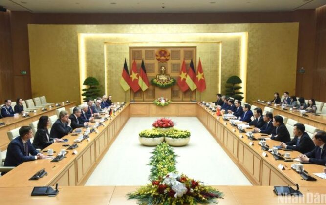 6 min 24 667x420 - Thủ tướng Phạm Minh Chính đón và hội kiến Tổng thống Cộng hòa Liên bang Đức Frank-Walter Steinmeier