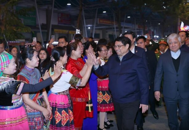 7 min 613x420 - Thủ tướng đón Năm mới 2024 cùng nhân dân các dân tộc tỉnh Cao Bằng