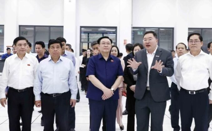 8 min 1 677x420 - Chủ tịch Quốc hội kiểm tra tiến độ xây dựng cao tốc Biên Hòa-Vũng Tàu và thăm Công ty Hóa dầu Long Sơn
