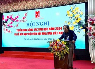 ‘Văn chương sẽ nhân lên niềm tin và sự hy vọng vượt qua những chênh vênh’ 'Văn chương sẽ nhân lên niềm tin và sự hy vọng vượt qua những chênh vênh'