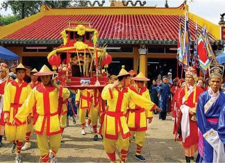 Độc đáo lễ hội Bà chúa Muối Độc đáo lễ hội Bà chúa Muối