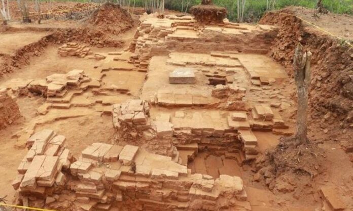 Bình Định: Tiếp tục khai quật phế tích cổ tháp Đại Hữu