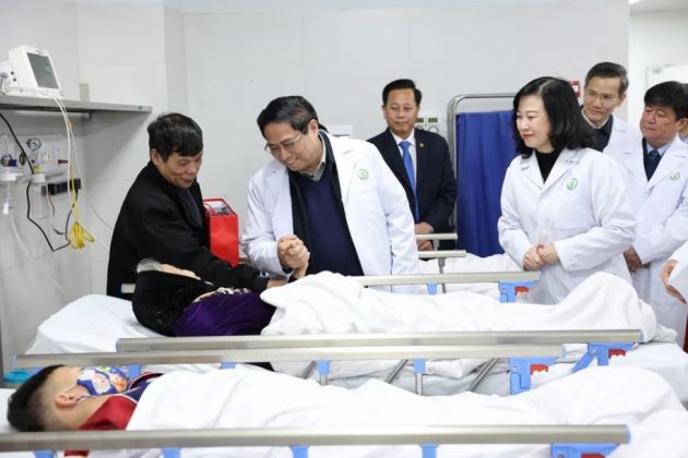 10 min 5 630x420 - Thủ tướng chúc Tết tại Bệnh viện Hữu nghị Việt Đức và Bệnh viện Nhi Trung ương