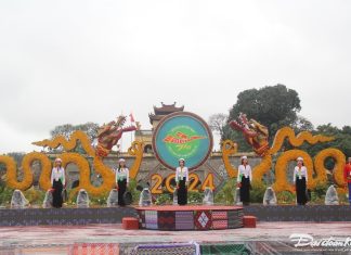 Rộn ràng Ngày Thơ Việt Nam