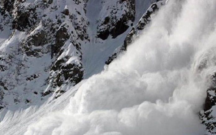 Lở đất, lở tuyết nghiêm trọng ở Afghanistan, ít nhất 25 người tử vong