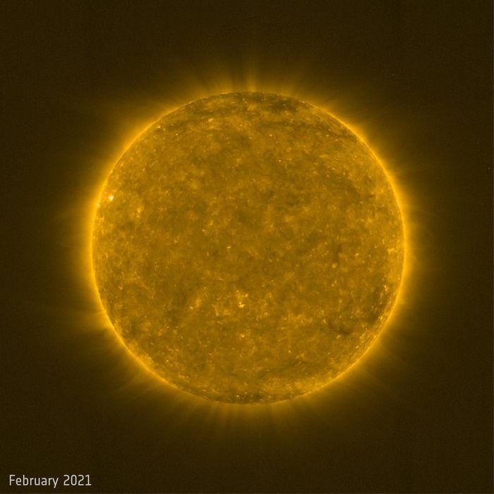 Anh soc tu NASA ESA min - Ảnh sốc từ NASA/ESA: Mặt Trời biến dạng kinh khủng 2 năm qua
