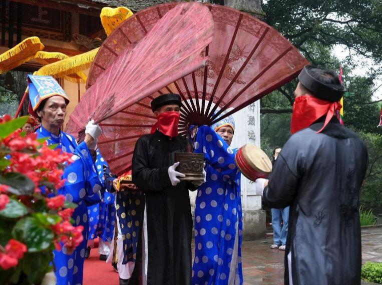 Khai an trieu Ly min - Khai ấn triều Lý tại lễ hội 'Tế Khai sắc, rước khai xuân' đền Voi Phục