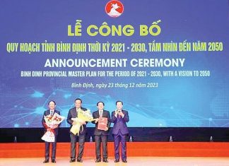 Khát vọng dẫn đầu miền Trung