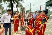 Phú Thọ: Nhiều hoạt động sôi nổi tại Lễ hội Vua Hùng dạy dân cấy lúa