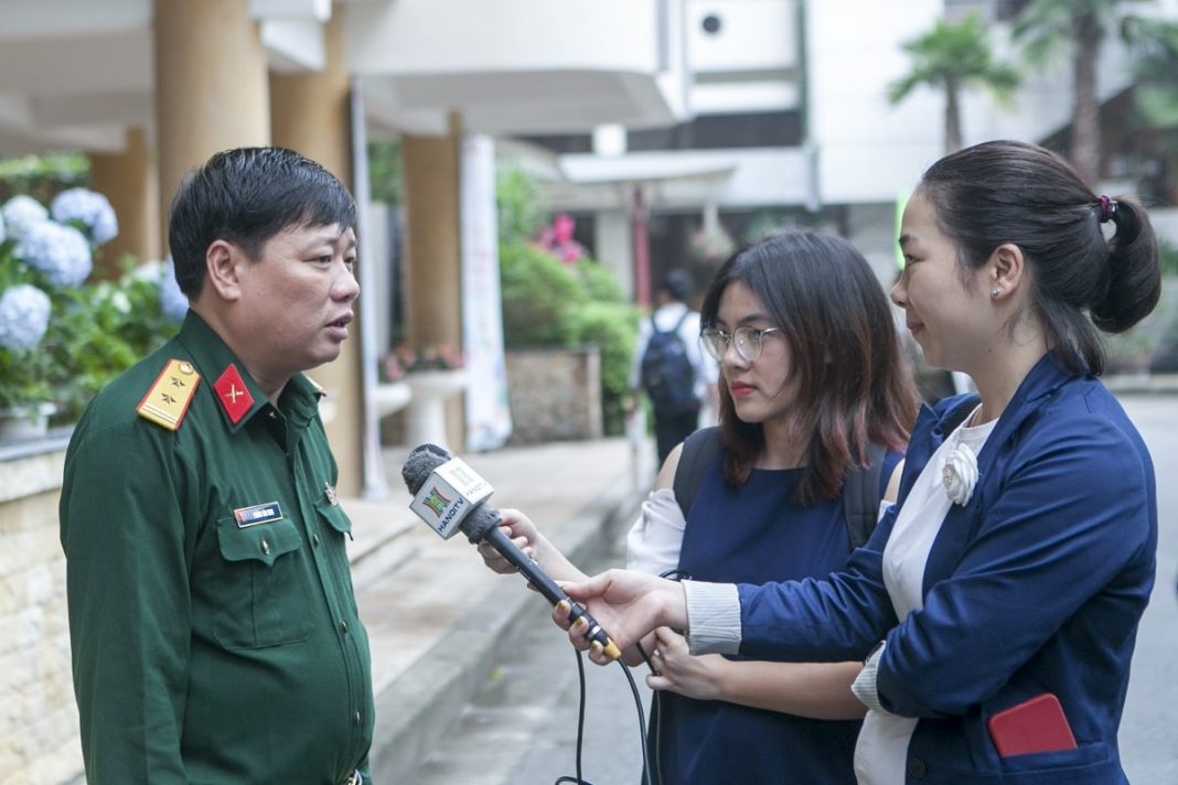 Nam Việt Đế trùng tu quốc điện - Truyện lịch sử Phùng Văn Khai