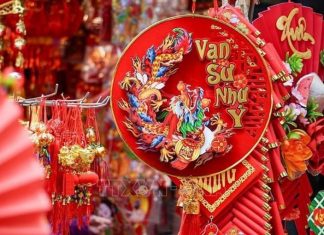 Nguồn gốc và ý nghĩa tục xông đất đầu năm Nguồn gốc và ý nghĩa tục xông đất đầu năm