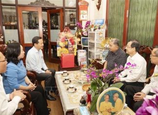 Phó Thủ tướng Lê Minh Khái thăm, tặng quà Tết tại An Giang