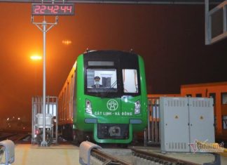 Bộ Chính trị: Ưu tiên đầu tư cao tốc, đường sắt tốc độ cao Bắc – Nam Bộ Chính trị: Ưu tiên đầu tư cao tốc, đường sắt tốc độ cao Bắc - Nam