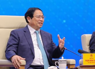 Thủ tướng Chính phủ Phạm Minh Chính đối thoại với thanh niên Thủ tướng Phạm Minh Chính tặng hoa chúc mừng Ban Chấp hành Trung ương Đoàn Thanh niên Cộng sản Hồ Chí Minh nhân kỷ niệm 93 năm Ngày thành lập Đoàn (26/3/1931-26/3/2024).