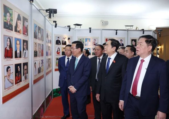 13 min 1 594x420 - Chủ tịch nước dự Lễ trao tặng danh hiệu 'Nghệ sỹ Nhân dân,' 'Nghệ sỹ Ưu tú'