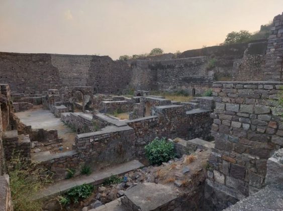 13 min 6 563x420 - Khám phá nền văn minh Ấn Độ cổ xưa bên trong Pháo đài Golconda