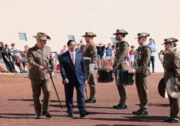 3 min 10 600x420 - Lễ đón Thủ tướng Phạm Minh Chính thăm chính thức Australia