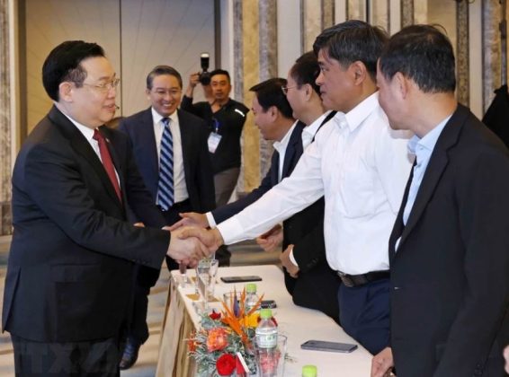 3 min 2 566x420 - Chủ tịch Quốc hội Vương Đình Huệ dự Lễ công bố Quy hoạch Đô thị mới Cam Lâm