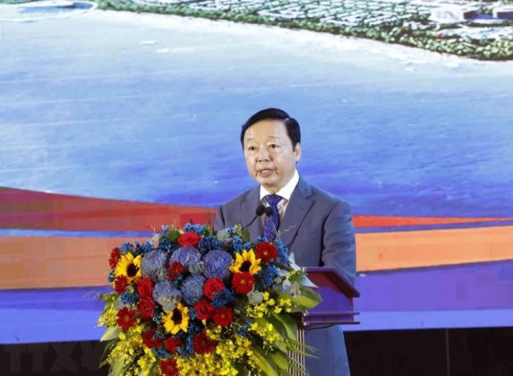 7 min 2 573x420 - Chủ tịch Quốc hội Vương Đình Huệ dự Lễ công bố Quy hoạch Đô thị mới Cam Lâm