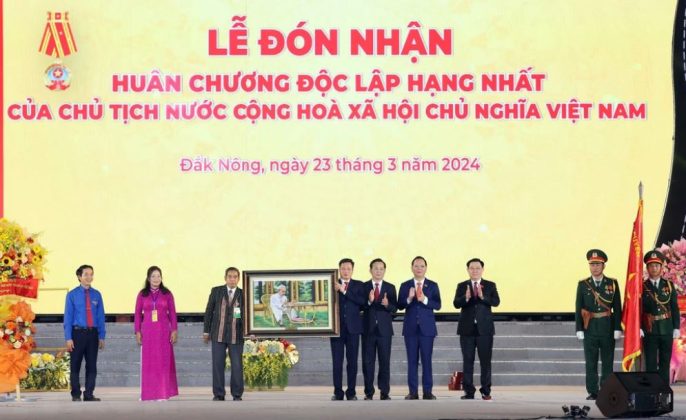 7 min 25 686x420 - Chủ tịch Quốc hội dự Lễ kỷ niệm 20 năm tái lập tỉnh Đắk Nông