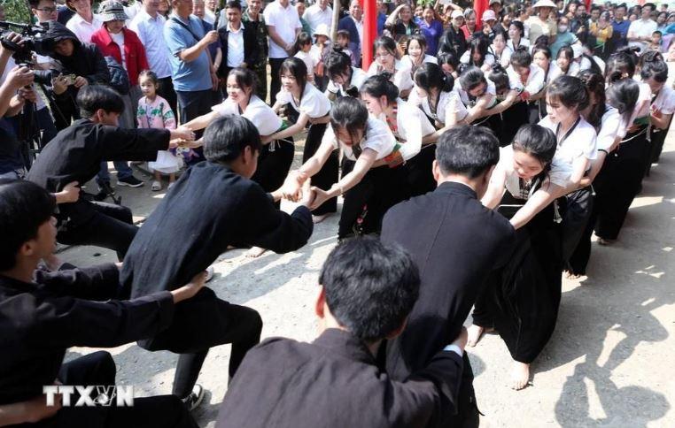 Le hoi Nang Han 3 min - Lễ hội Nàng Han - nét đẹp văn hóa của người Thái trắng ở Lai Châu