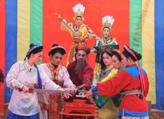 Hà Nội: Lễ hội tri ân hai vị nữ anh hùng Trưng Trắc, Trưng Nhị Hà Nội: Lễ hội tri ân hai vị nữ anh hùng Trưng Trắc, Trưng Nhị
