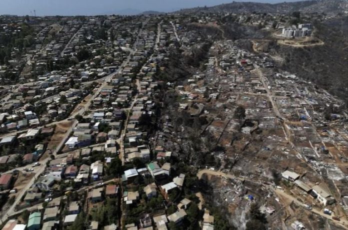Chile: Cháy rừng trong đêm thiêu rụi 20 ngôi nhà tại vùng Valparaiso