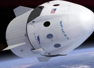 SpaceX hoãn kế hoạch phóng tàu Endeavour do thời tiết xấu