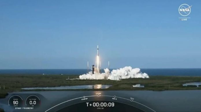 NASA và SpaceX triển khai sứ mệnh tiếp tế thương mại lần thứ 30 lên ISS