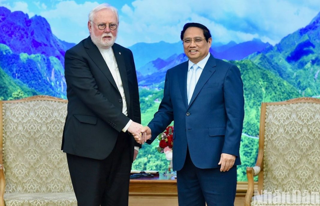 Thủ tướng Phạm Minh Chính tiếp Bộ trưởng Ngoại giao Tòa thánh Vatican