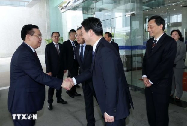 1 min 11 624x420 - Chủ tịch Quốc hội Vương Đình Huệ thăm Khu thí điểm mậu dịch tự do Thượng Hải
