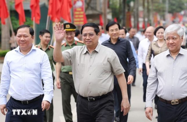 Thủ tướng Phạm Minh Chính, Chủ tịch Hội đồng Thi đua-Khen thưởng Trung ương, đến dự Lễ phát động Phong trào thi đua “Xóa nhà tạm, nhà dột nát” trong cả nước.