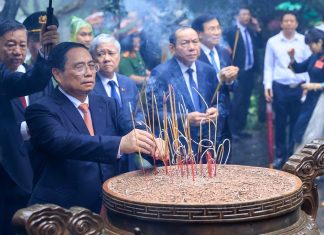 Thủ tướng Phạm Minh Chính dâng hương Giỗ Tổ Hùng Vương Thủ tướng Phạm Minh Chính dâng hương Giỗ Tổ Hùng Vương