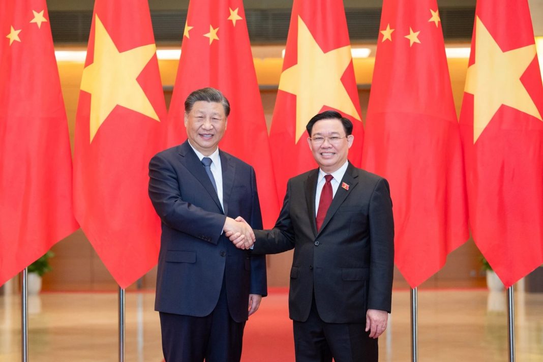Chủ tịch Quốc hội hội kiến Tổng Bí thư, Chủ tịch nước Trung Quốc Tập Cận Bình