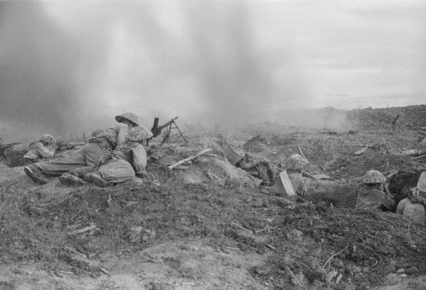 Sau đợt tấn công thứ 2, khu trung tâm Điện Biên Phủ đã nằm trong tầm bắn các loại súng của ta, quân địch rơi vào tình trạng bị động, mất tinh thần cao độ.