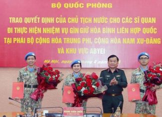 Thêm 3 sĩ quan Việt Nam tham gia nhiệm vụ gìn giữ hòa bình Thêm 3 sĩ quan Việt Nam tham gia nhiệm vụ gìn giữ hòa bình