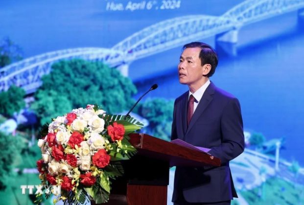 Chủ tịch Ủy ban Nh&acirc;n d&acirc;n tỉnh Thừa Thi&ecirc;n Huế ph&aacute;t biểu khai mạc hội nghị.